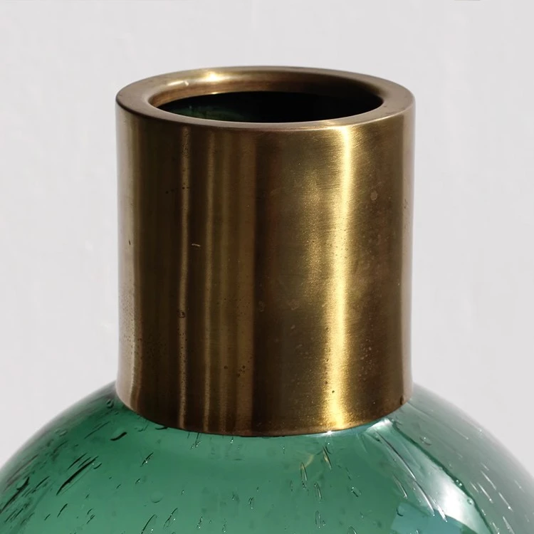 art glass vase minimalist